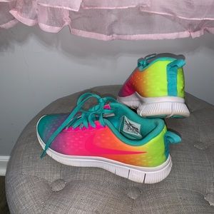 Nike tennis shoes